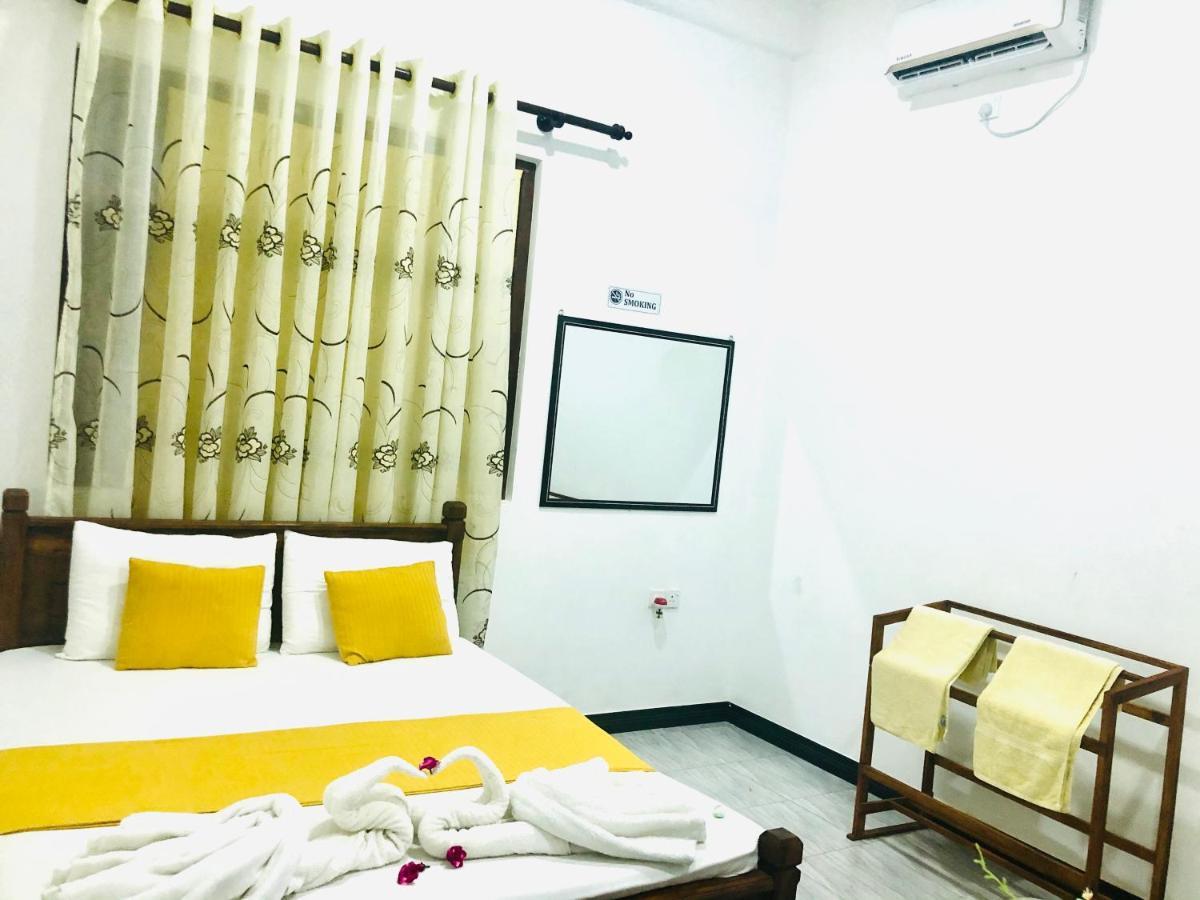 Freedom Inn Negombo Dış mekan fotoğraf
